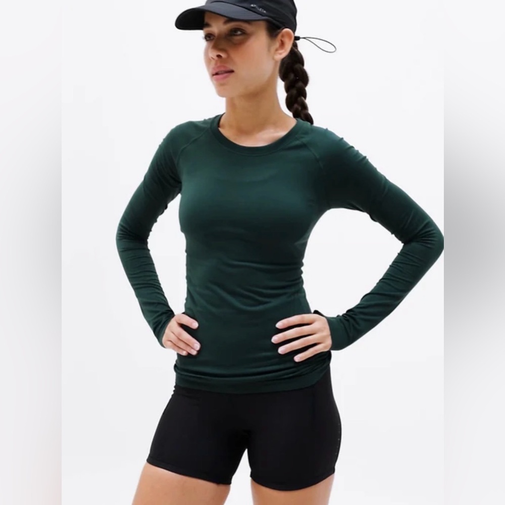 Athleta Momentum Seamless Longsleeve workout top running yoga